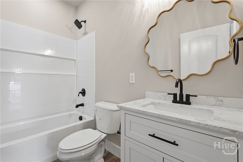 Image 28 of property listing at 150 Darling Street, Savannah, GA 31408