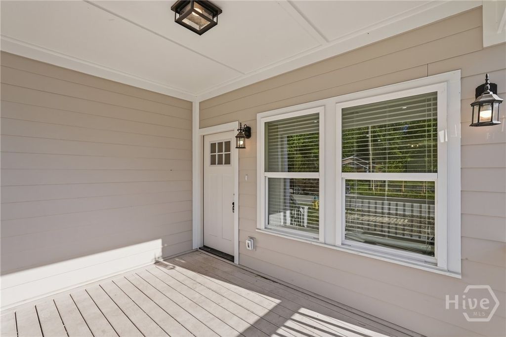 Image 8 of property listing at 150 Darling Street, Savannah, GA 31408