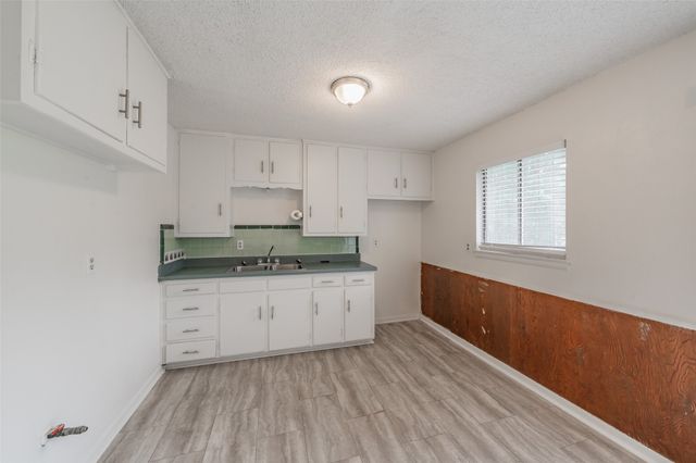 4121 Wilhelm Street, Fort Worth, TX 76119