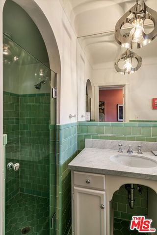 1416 Havenhurst Drive 2B, West Hollywood, CA 90046