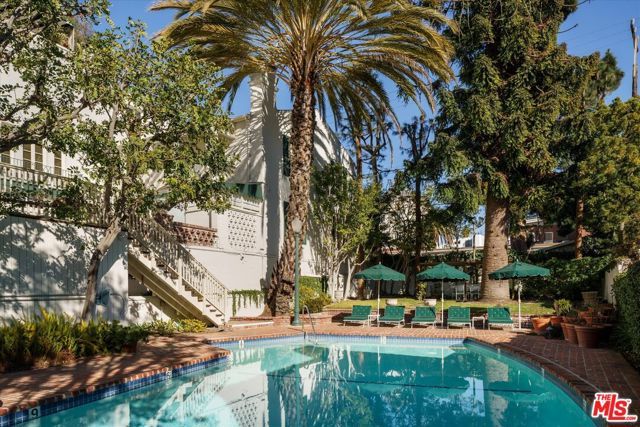 1416 Havenhurst Drive 2B, West Hollywood, CA 90046