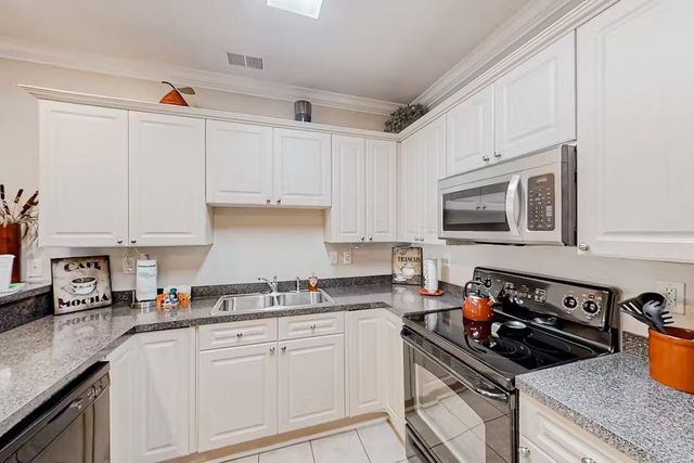 4812 Magnolia Lake Dr Apt 104, Myrtle Beach, SC 29577