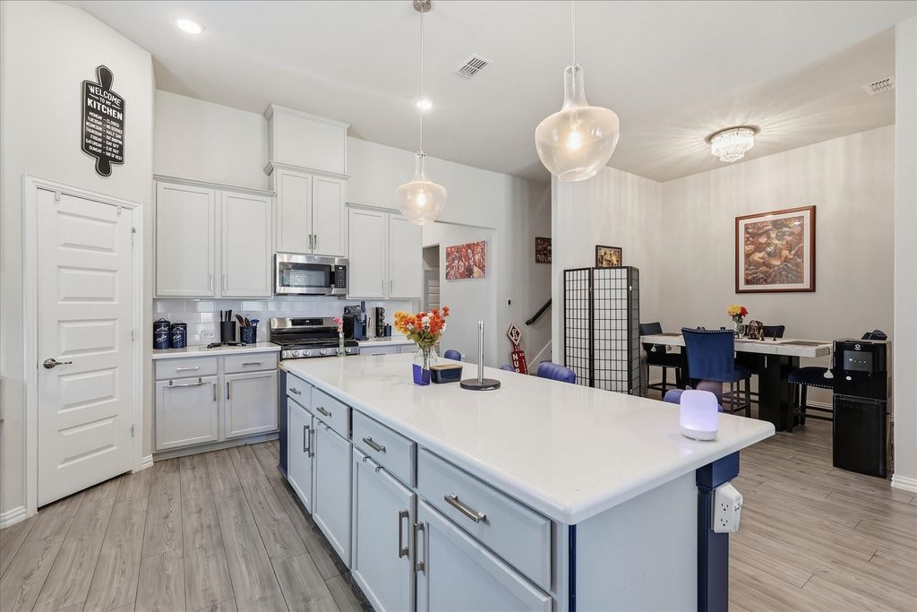 305 Kellan Court, Hickory Creek, TX 75065 — photo 3
