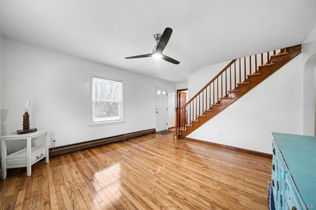 15 Forge Hill Road, New Windsor, NY 12553