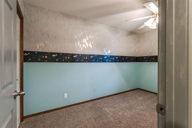 703 S 3rd Street, Yukon, OK 73099