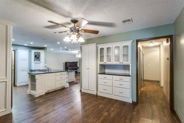 703 S 3rd Street, Yukon, OK 73099