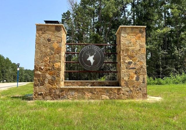 110 Coyote Run, Willis, TX 77378