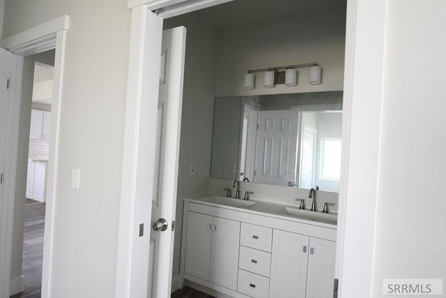 238 W Main Street, St Anthony, ID 83445