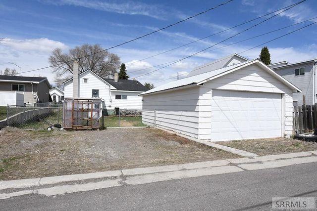 238 W Main Street, St Anthony, ID 83445