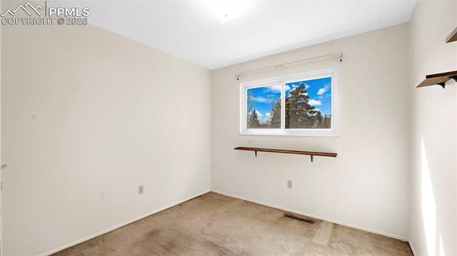 3325 Raindrop Drive, Colorado Springs, CO 80917