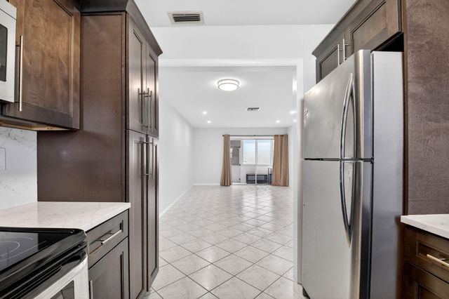 2783 Dudley Drive E D, West Palm Beach, FL 33415