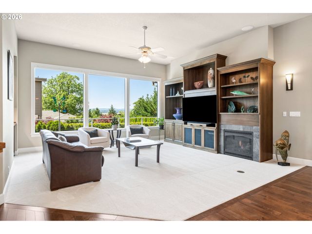 1508 Se HAWKS VIEW Ct, Vancouver, WA 98664