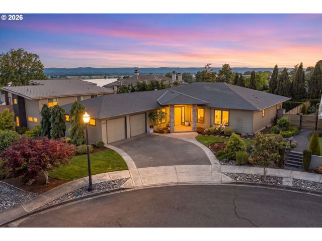 1508 Se HAWKS VIEW Ct, Vancouver, WA 98664