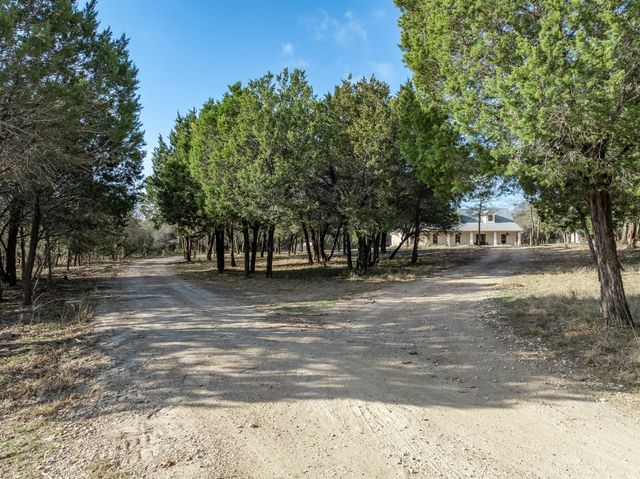 1919 Bend Of The Bosque Road, China Spring, TX 76633