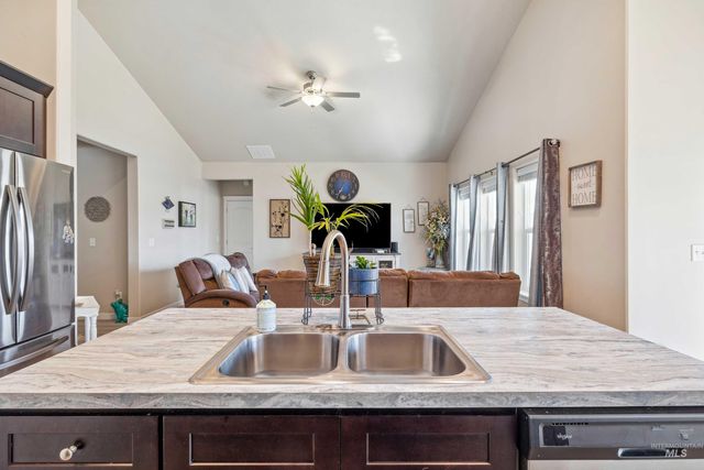 468 April Ave, Twin Falls, ID 83301