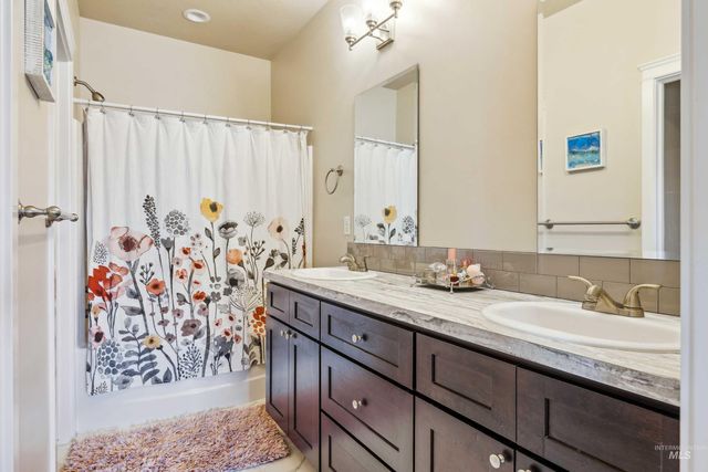 468 April Ave, Twin Falls, ID 83301