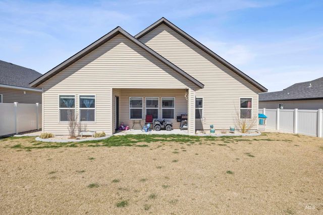 468 April Ave, Twin Falls, ID 83301