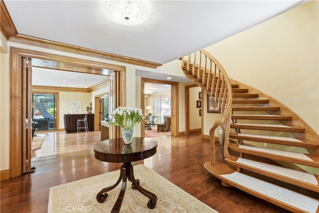 15946 Woodvale Road, Encino, CA 91436 — photo 4