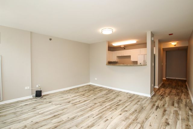 345 N LaSalle Drive 2009, Chicago, IL 60654