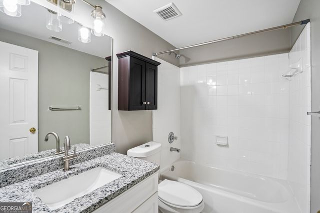 6209 Benbrooke Drive NW, Acworth, GA 30101