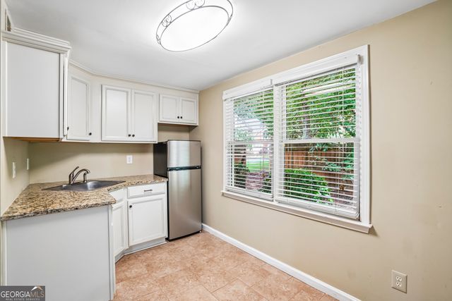 6209 Benbrooke Drive NW, Acworth, GA 30101