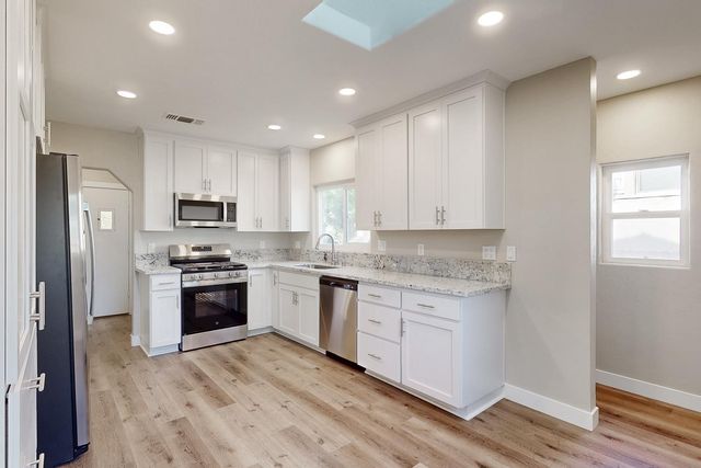 845 Olive St, Yuba City, CA 95991