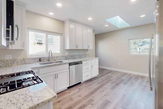 845 Olive St, Yuba City, CA 95991