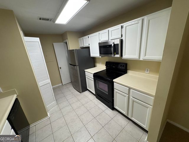 5528 Mountain Springs Circle 5528, Stone Mountain, GA 30088