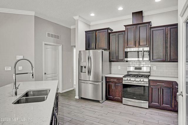 80 BALMORAL CASTLE Drive, St. Johns, FL 32259