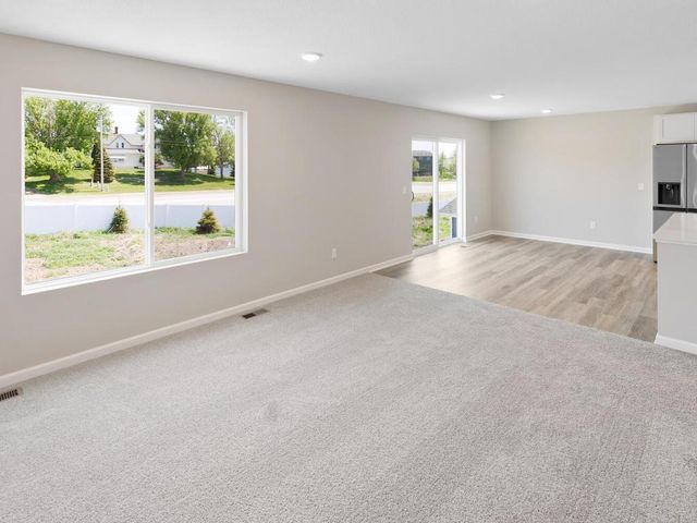 25868 Emerson Court, Wyoming, MN 55092