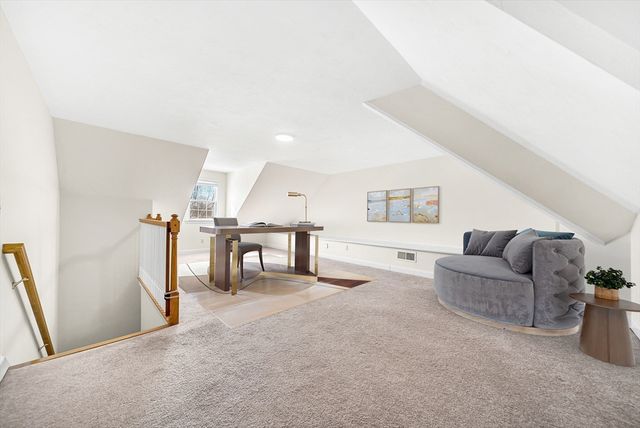 132 Howe St B, Natick, MA 01760