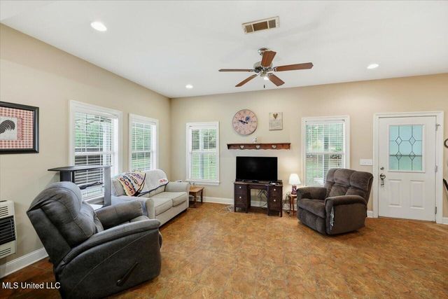 1333 Scr 51, Mount Olive, MS 39119