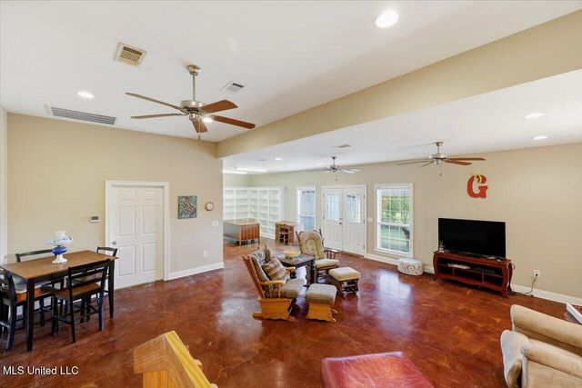 1333 Scr 51, Mount Olive, MS 39119