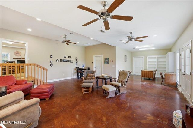 1333 Scr 51, Mount Olive, MS 39119