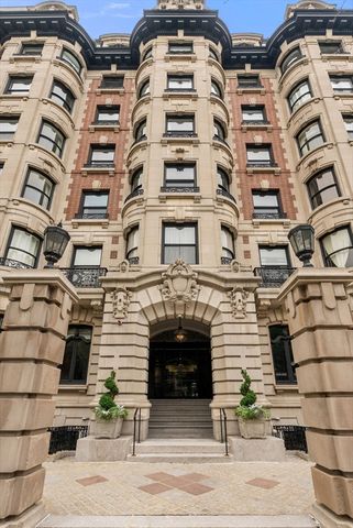 390 Commonwealth Ave 706, Boston, MA 02215