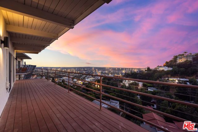 8560 Hollywood Boulevard, Los Angeles, CA 90069