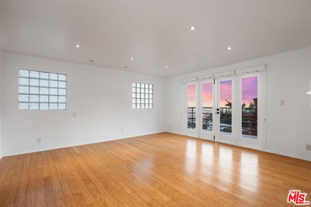 8560 Hollywood Boulevard, Los Angeles, CA 90069