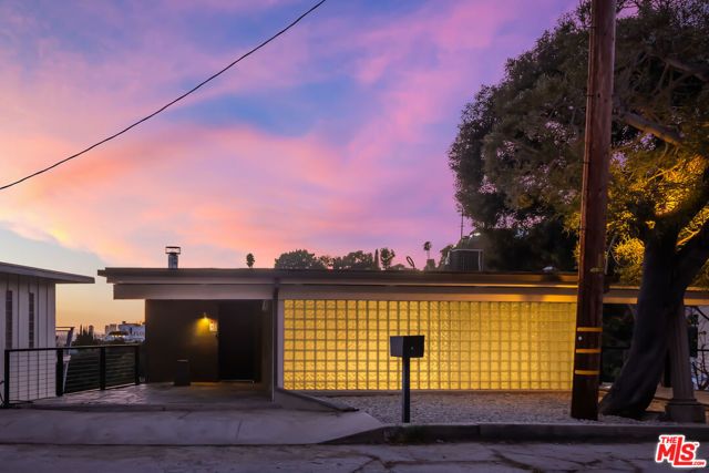 8560 Hollywood Boulevard, Los Angeles, CA 90069