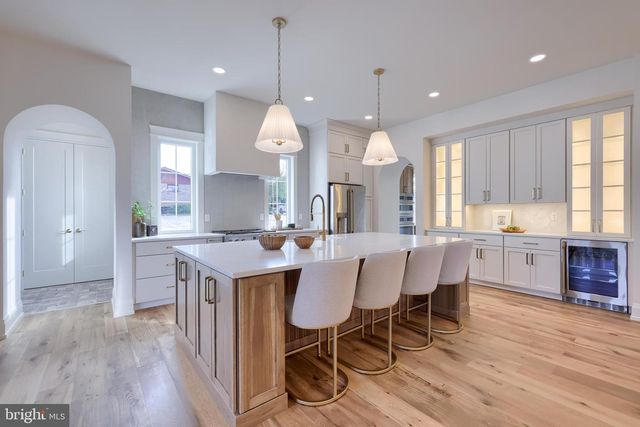 1225 HUNSICKER, Lancaster, PA 17601