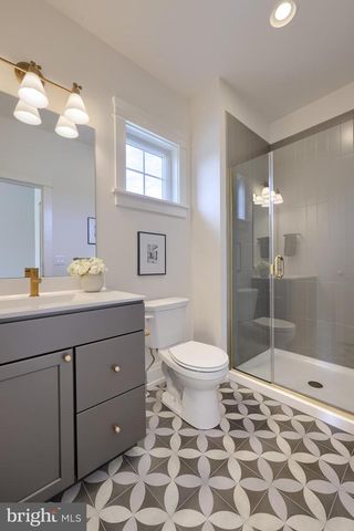 1225 HUNSICKER, Lancaster, PA 17601