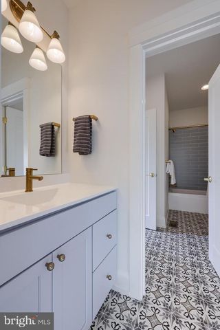 1225 HUNSICKER, Lancaster, PA 17601