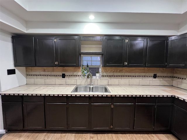 1601 S Travis Street, Sherman, TX 75090