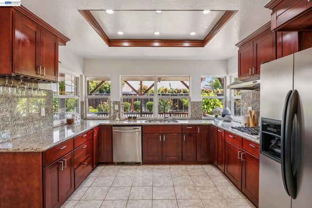 2838 Agua Vista Dr, San Jose, CA 95132