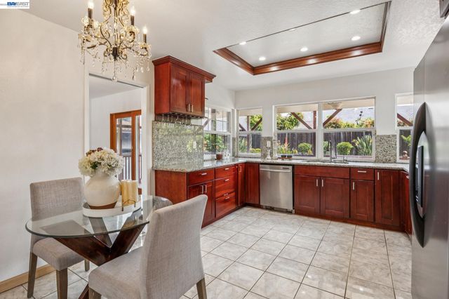 2838 Agua Vista Dr, San Jose, CA 95132