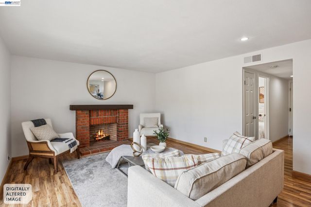 2838 Agua Vista Dr, San Jose, CA 95132