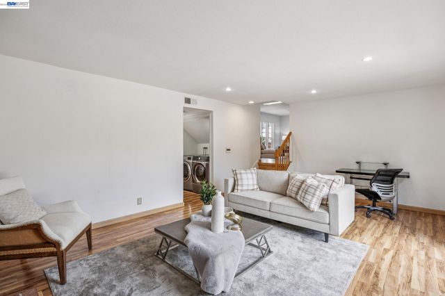 2838 Agua Vista Dr, San Jose, CA 95132