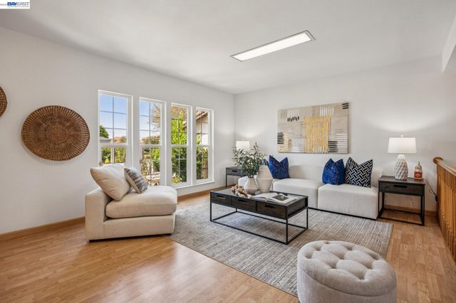 2838 Agua Vista Dr, San Jose, CA 95132