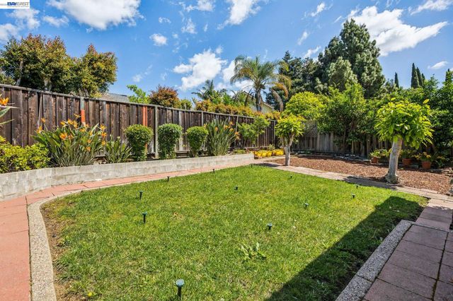 2838 Agua Vista Dr, San Jose, CA 95132