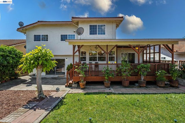 2838 Agua Vista Dr, San Jose, CA 95132