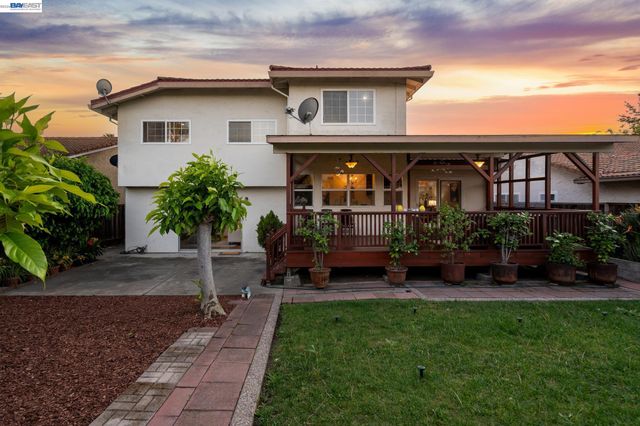 2838 Agua Vista Dr, San Jose, CA 95132